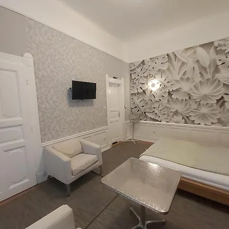 Quite And Cheap In Center B1 Sza Apartamento Budapest